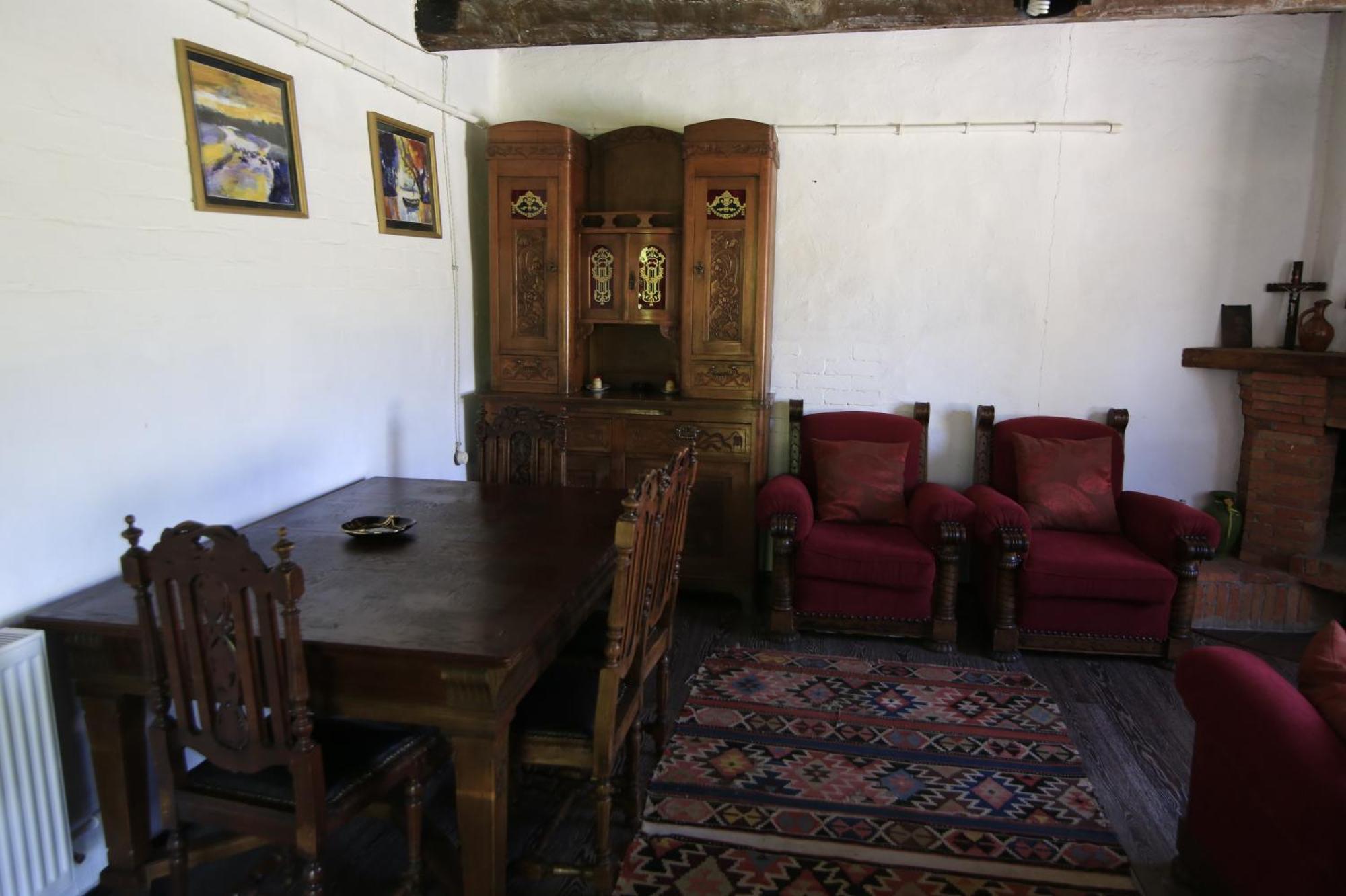 Chateau Bruale Tkhilistskaro Buitenkant foto