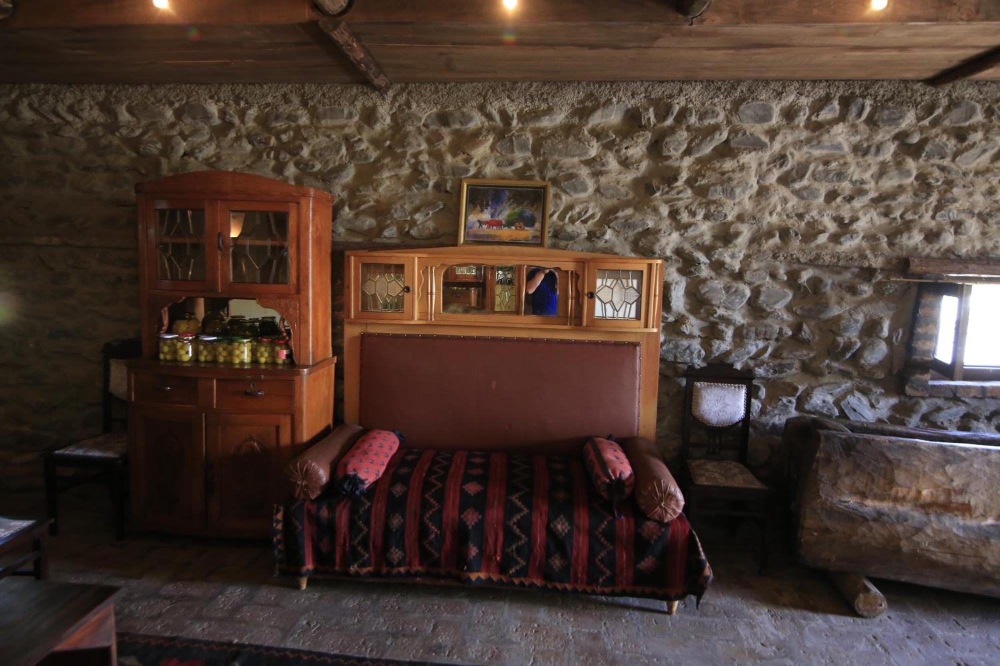 Chateau Bruale Tkhilistskaro Buitenkant foto