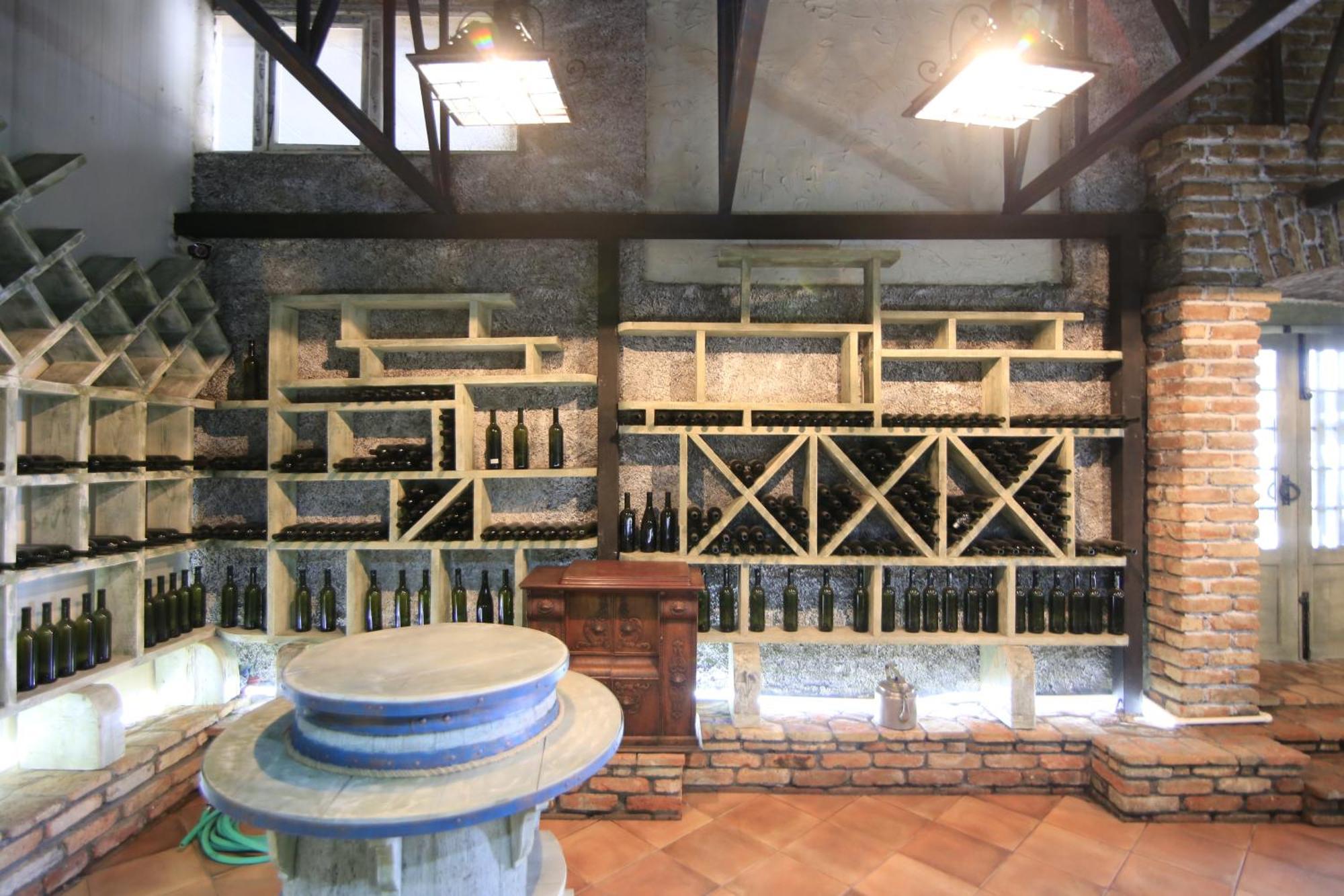 Chateau Bruale Tkhilistskaro Buitenkant foto