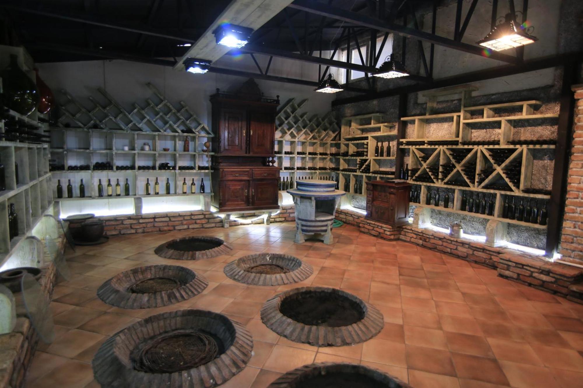 Chateau Bruale Tkhilistskaro Buitenkant foto