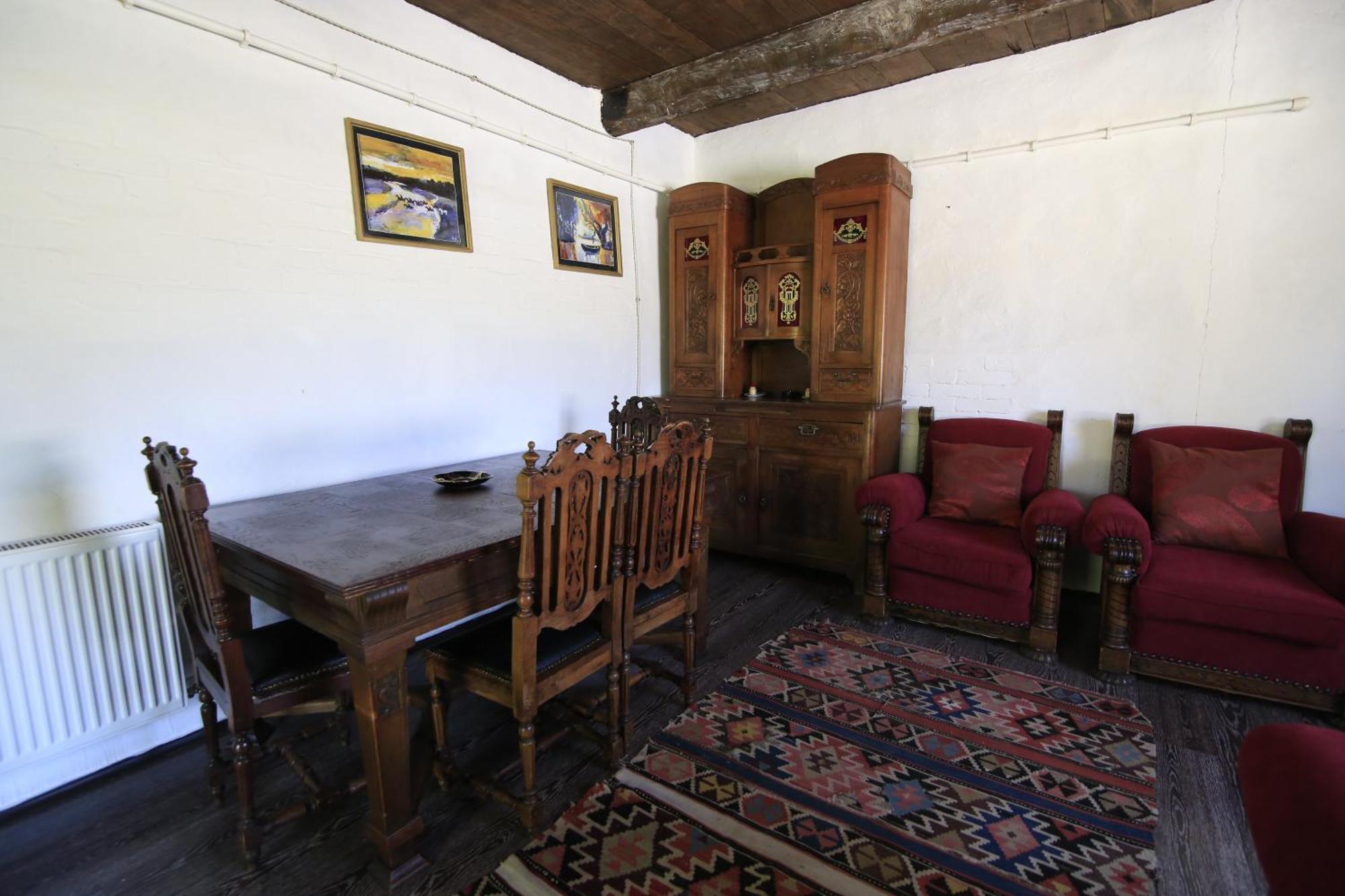 Chateau Bruale Tkhilistskaro Buitenkant foto